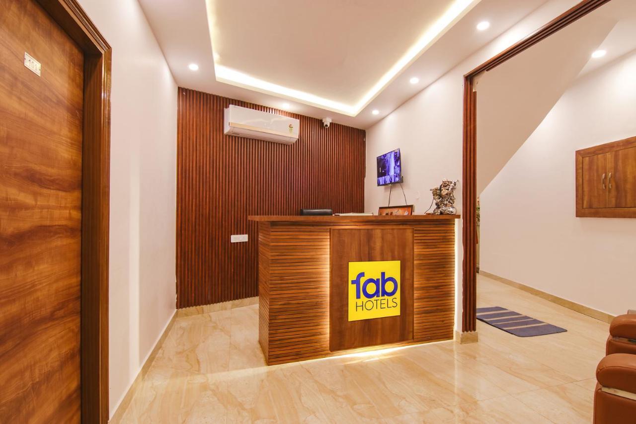 Fabhotel Ambassador Manimajra Extérieur photo