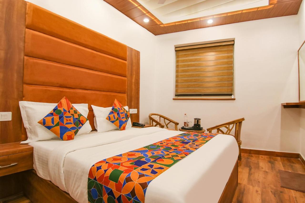 Fabhotel Ambassador Manimajra Extérieur photo